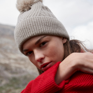 Snow Luxe Beanie – Soft Winter Luxury