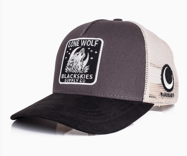 Blackskies Lone Wolf Trucker Cap – Bild 2