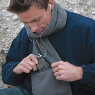 Fleece-Schal mit Tasche